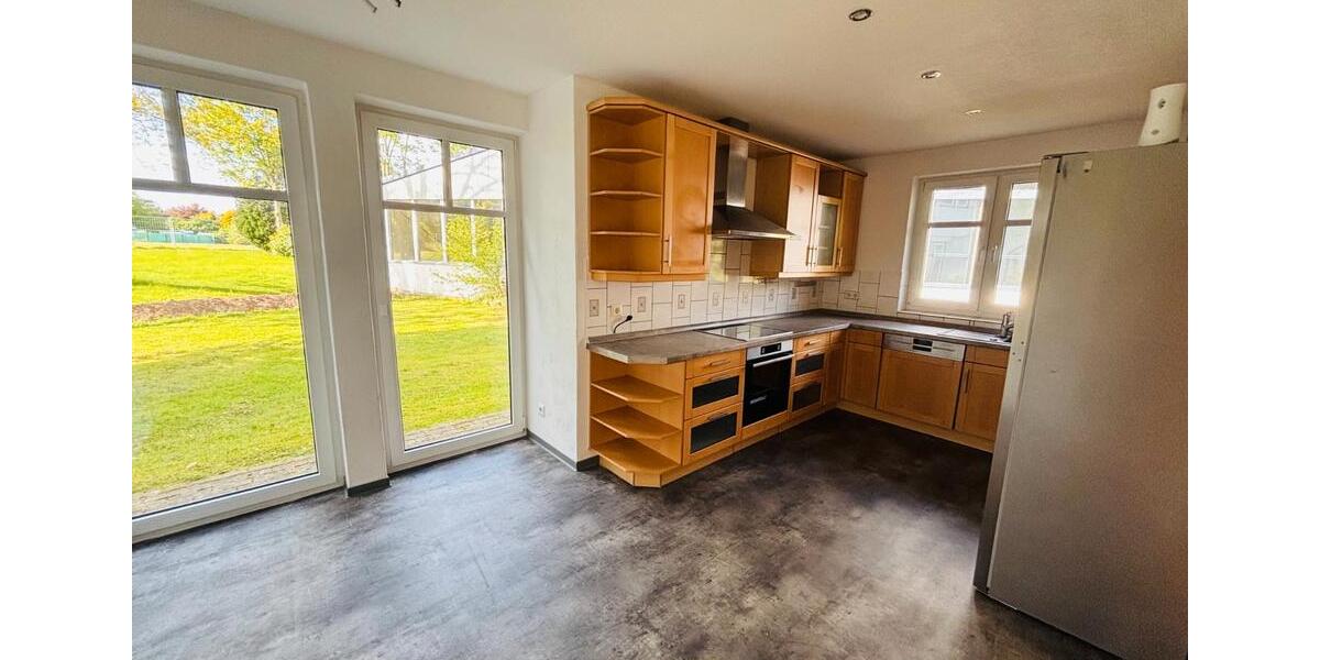Einfamilienhaus Fockbek - 8 Zimmer, 195 m&sup2;, 1.700&euro; | Angebot:26635987