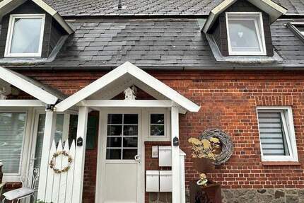 Wohnung Borgstedt - 3 Zimmer, 72 m&sup2;, 680&euro; | Angebot:25743471