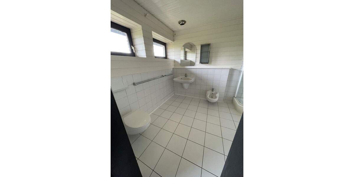 Einfamilienhaus Schleswig - 6 Zimmer, 202 m&sup2;, 420.000&euro; | Angebot:25657418