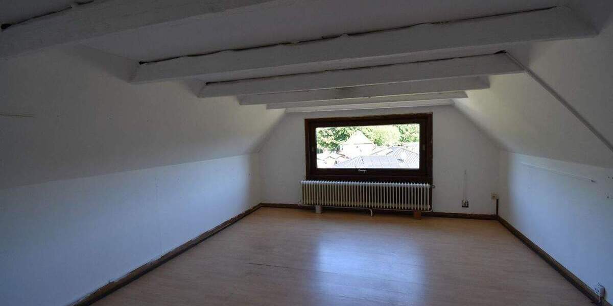 Einfamilienhaus Westerrönfeld - 8 Zimmer, 207 m&sup2;, 249.000&euro; | Angebot:25815161