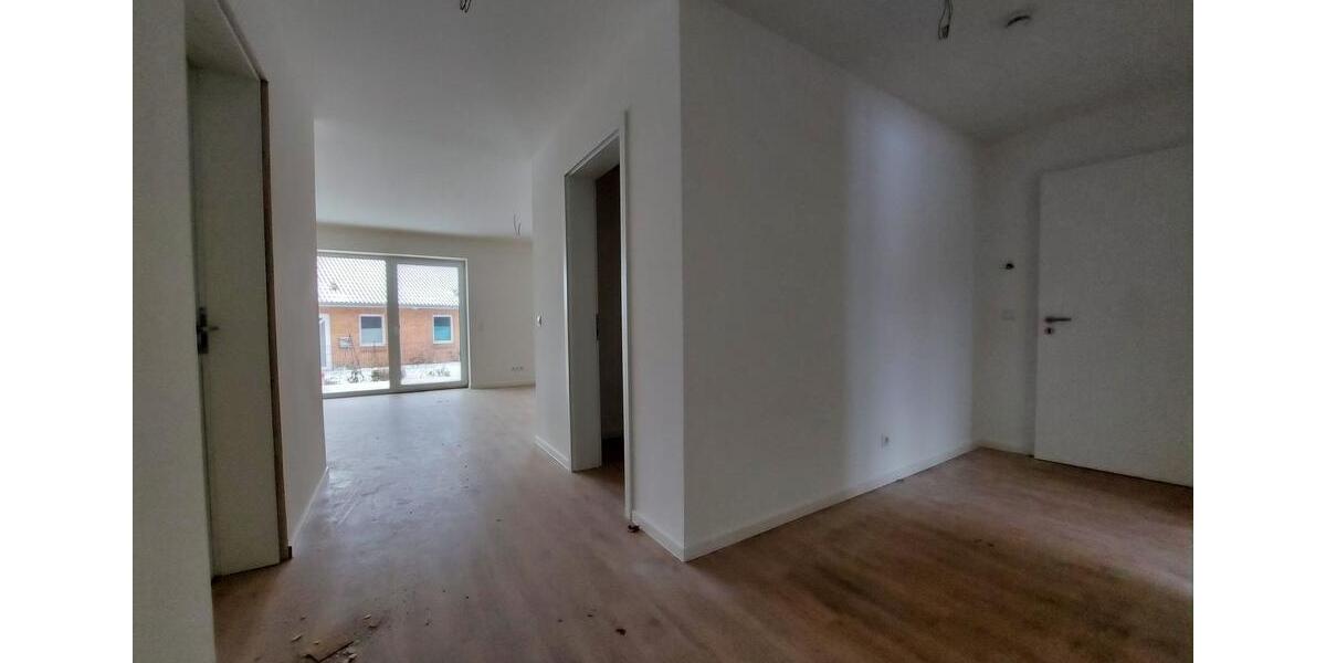 Erdgeschoßwohnung Schülp bei Rendsburg - 3 Zimmer, 94 m&sup2;, 1.320&euro; | Angebot:25122823