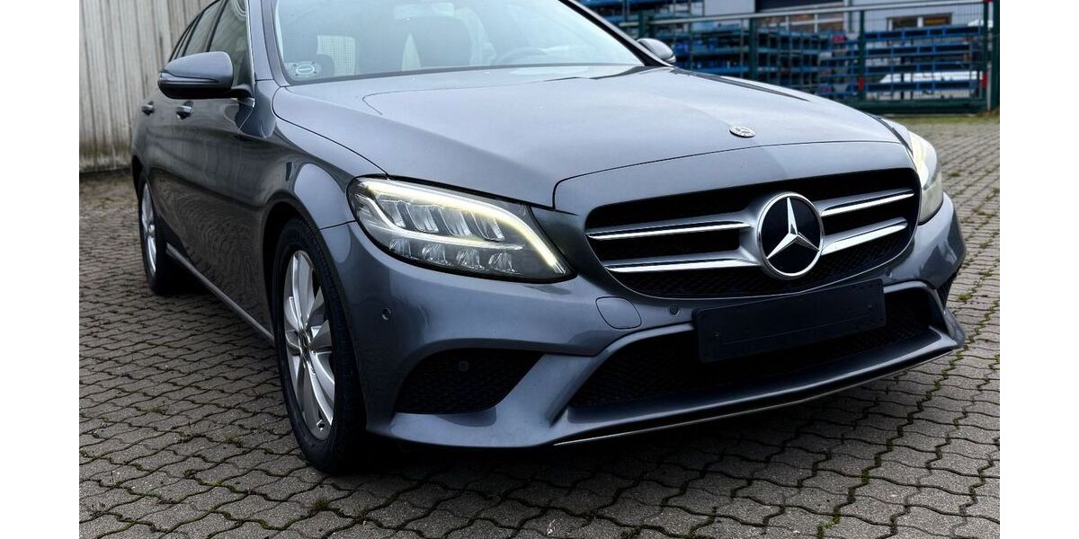 Mercedes-Benz C 220 175.500 km 16.499 &euro; Flensburg 24941