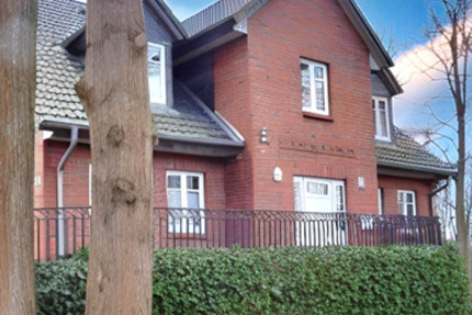 Haus Owschlag - 8 Zimmer, 320 m&sup2;, 1.450.000&euro; | Angebot:25987082