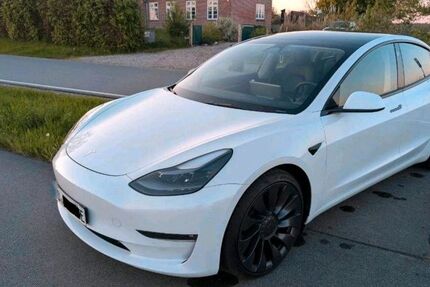 Tesla Model 3 144.500 km 26.999 &euro; Thumby 24351