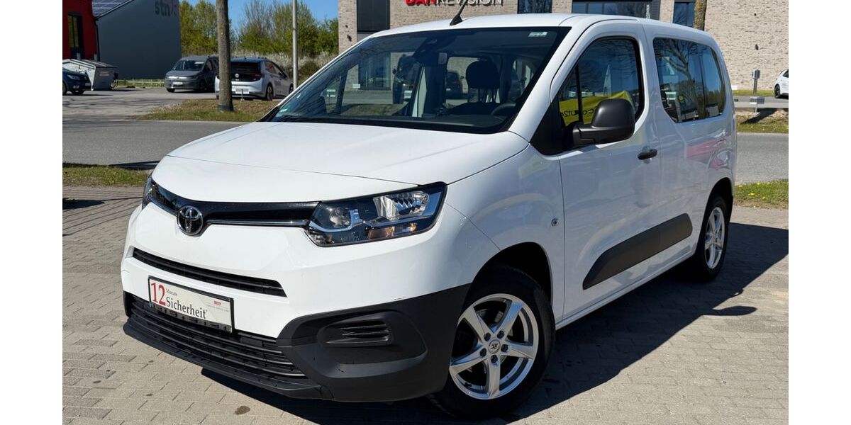 Toyota Proace (Verso) 93.000 km 14.990 &euro; Schleswig 24837