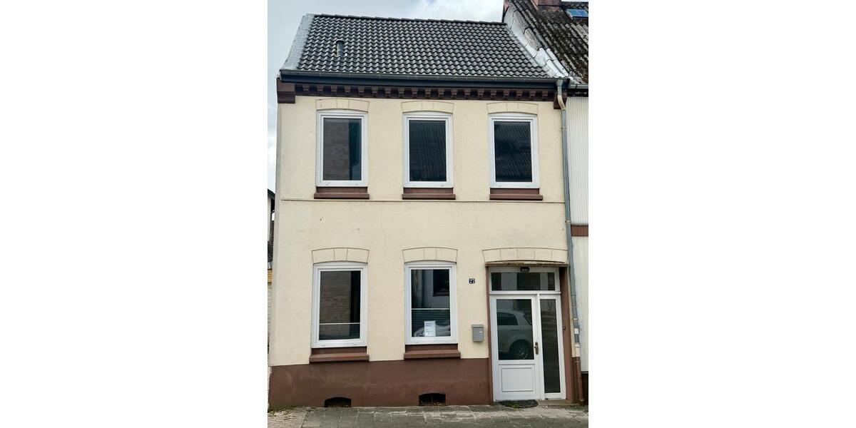 Einfamilienhaus Schleswig - 7 Zimmer, 120 m&sup2;, 1.800&euro; | Angebot:26004435