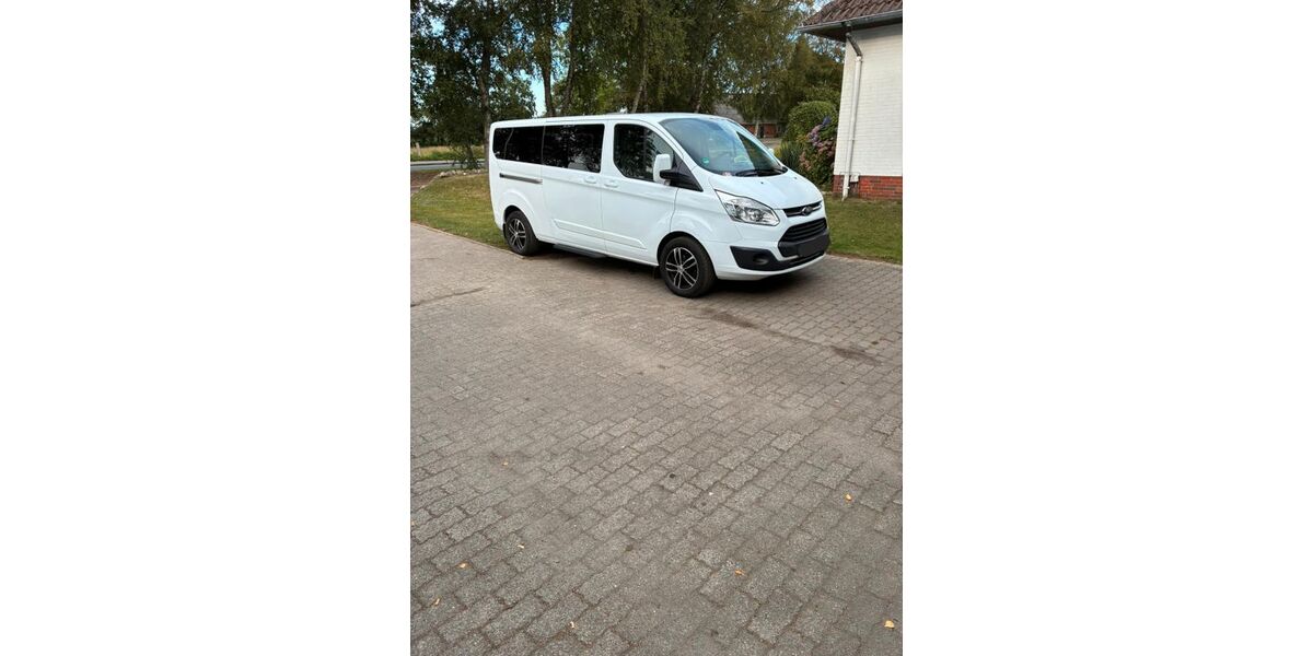 Ford Tourneo Custom 215.269 km 22.999 &euro; Wester-Ohrstedt 25885