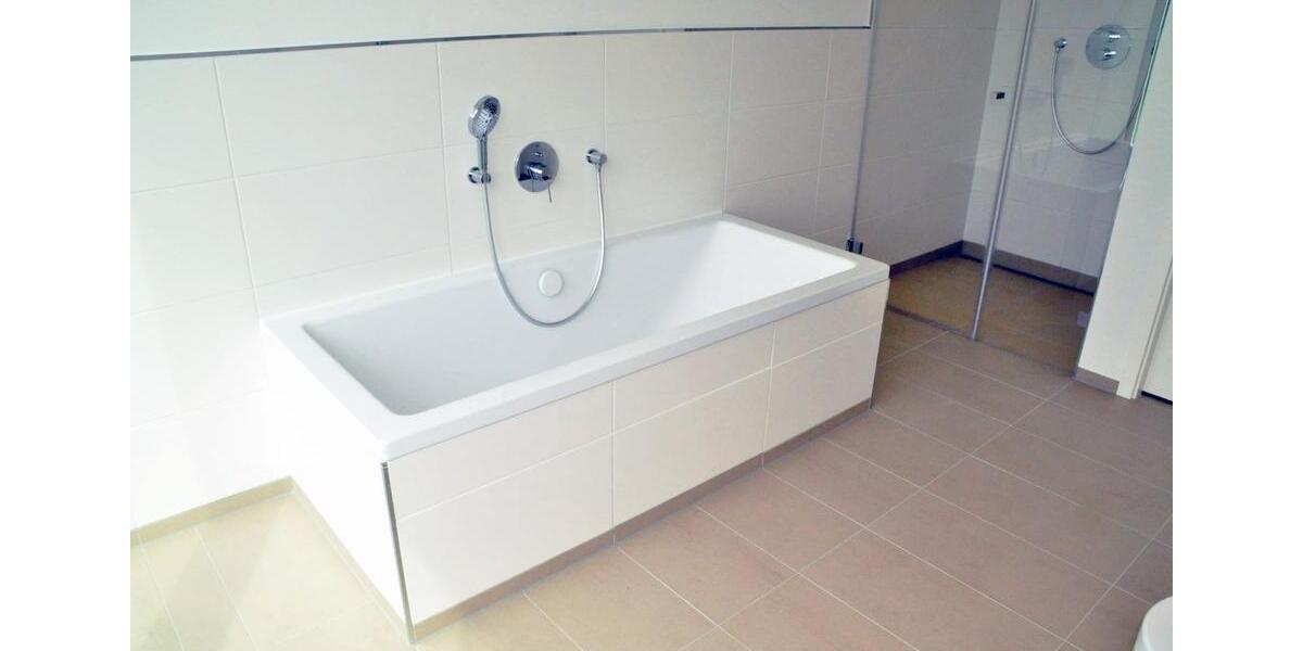 Etagenwohnung Schleswig - 3 Zimmer, 132 m&sup2;, 2.095&euro; | Angebot:25802396