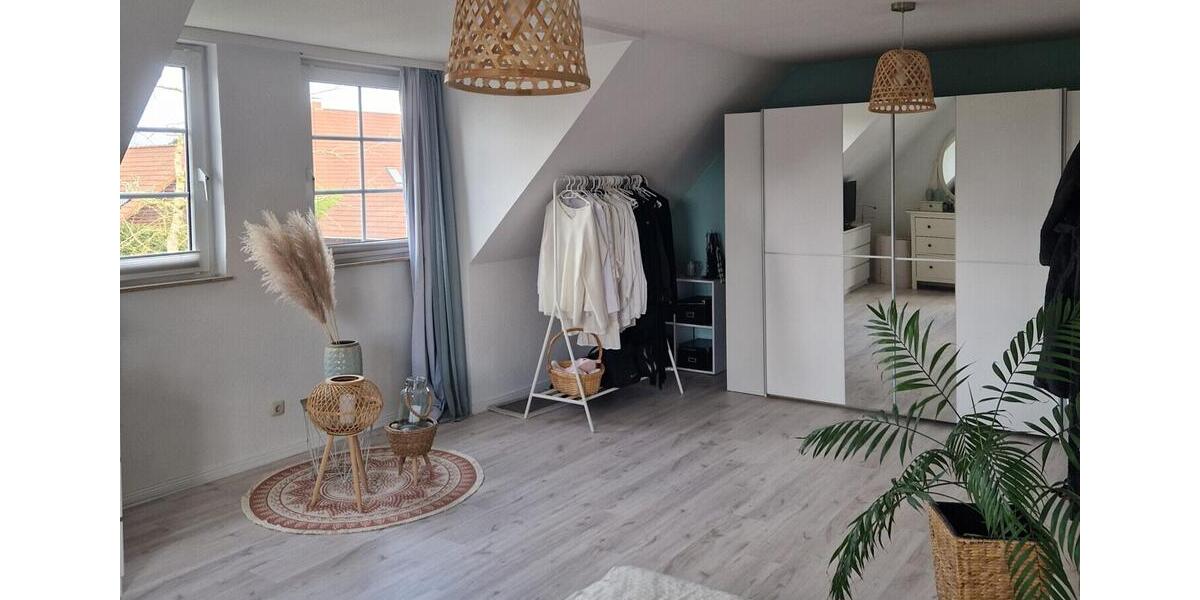 Doppelhaushälfte Tarp - 3 Zimmer, 122 m&sup2;, 1.250&euro; | Angebot:25866572