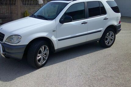 Mercedes-Benz ML 320 134.000 km 5.890 &euro; Kropp 24848
