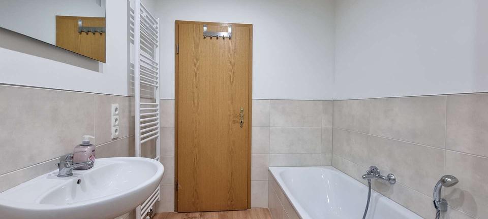 Maisonettenwohnung Westerrönfeld - 6 Zimmer, 149 m&sup2;, 3.200&euro; | Angebot:22072206