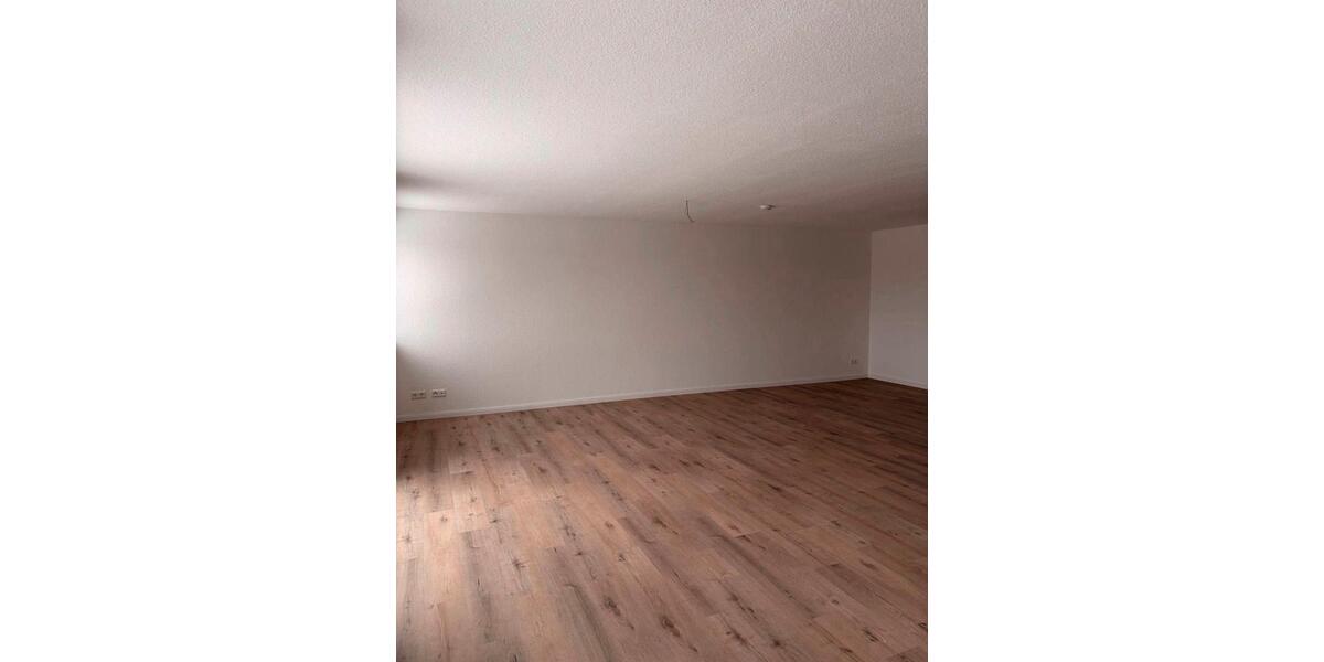 Etagenwohnung Westerrönfeld - 5 Zimmer, 145 m&sup2;, 1.780&euro; | Angebot:25886849