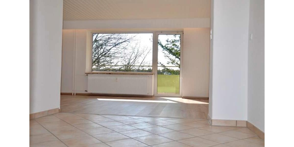 Etagenwohnung Borgstedt - 3 Zimmer, 88 m&sup2;, 1.100&euro; | Angebot:24933729