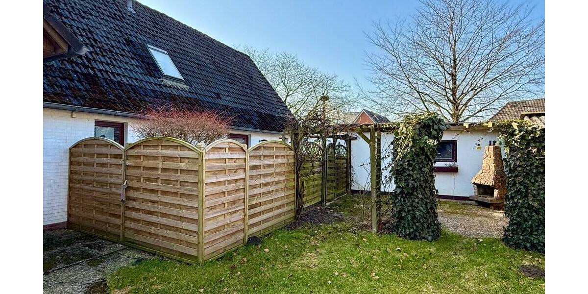 Mehrfamilienhaus, Wohnhaus Rantrum - 9 Zimmer, 242 m&sup2;, 319.000&euro; | Angebot:25984254