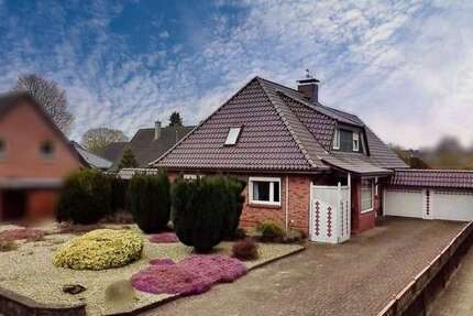 Haus Büdelsdorf - 8 Zimmer, 214 m&sup2;, 298.000&euro; | Angebot:25926819