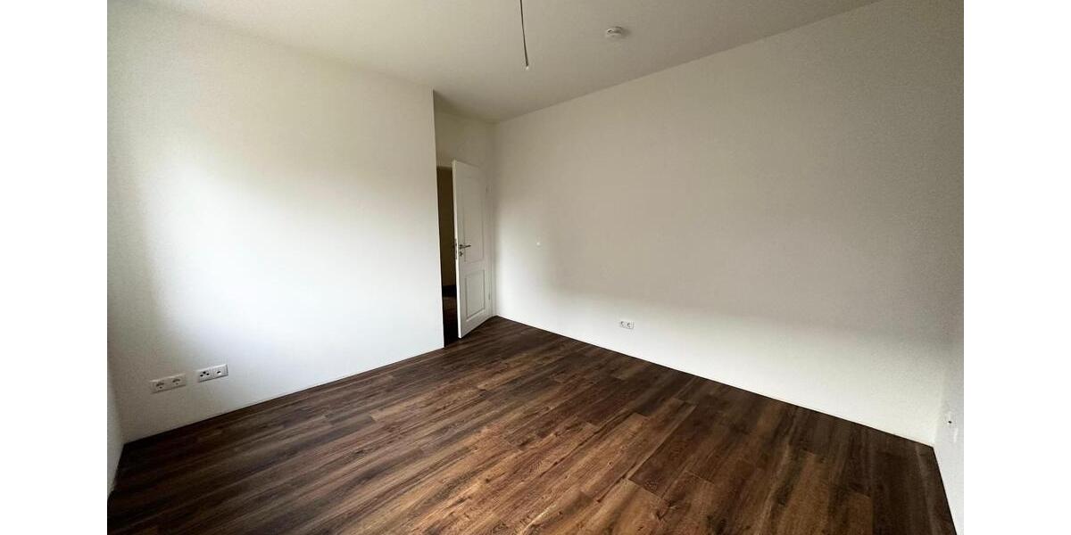 Erdgeschoßwohnung Osterrönfeld - 2 Zimmer, 52 m&sup2;, 755&euro; | Angebot:25921076