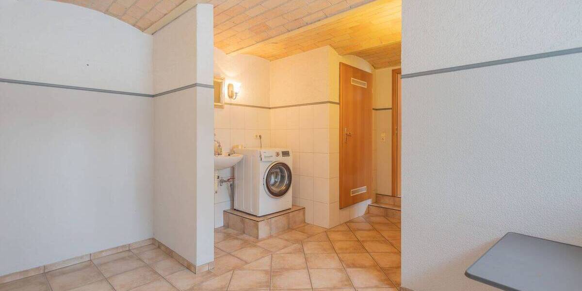 Mehrfamilienhaus, Wohnhaus Fockbek - 6 Zimmer, 200 m&sup2;, 1.490&euro; | Angebot:26433587