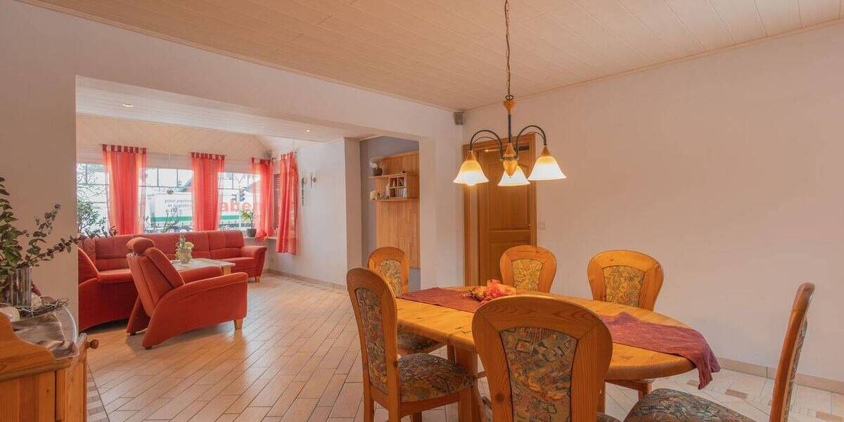 Mehrfamilienhaus, Wohnhaus Fockbek - 6 Zimmer, 200 m&sup2;, 1.490&euro; | Angebot:26433587