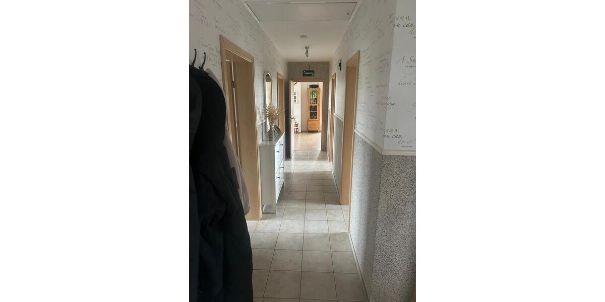 Etagenwohnung Süderbrarup - 3 Zimmer, 82 m&sup2;, 850&euro; | Angebot:25855589