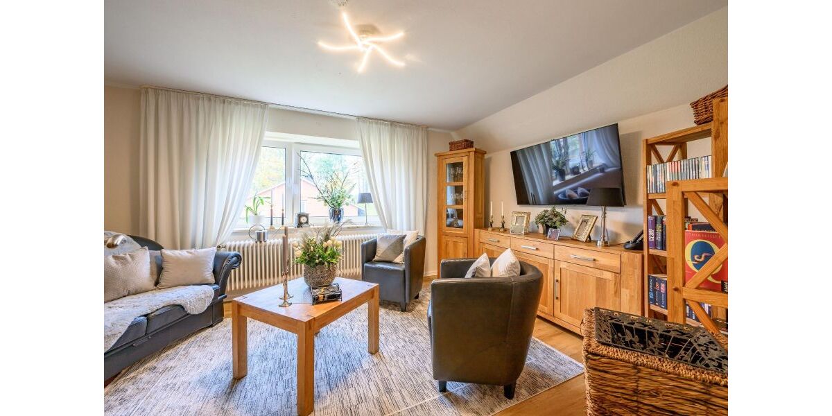 Provisionsfrei* Großzügiges familienfreundliches Zweifamilienhaus mit großem Garten in zentraler Lage in Fockbek - Einfamilienhaus Fockbek | Angebot:25403770