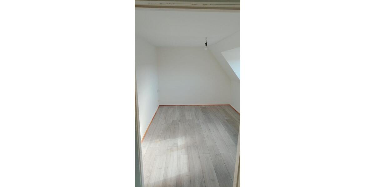 Dachgeschoßwohnung Tastrup - 2 Zimmer, 33 m&sup2;, 345&euro; | Angebot:25993816