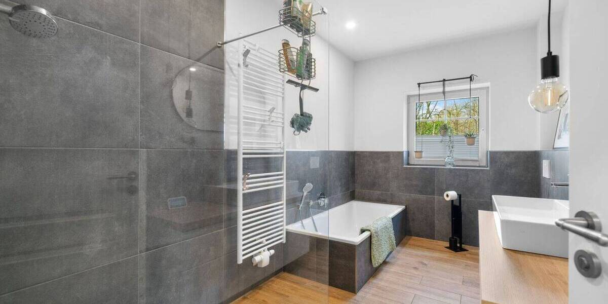 Einfamilienhaus Bovenau - 6 Zimmer, 184 m&sup2;, 599.000&euro; | Angebot:25970227