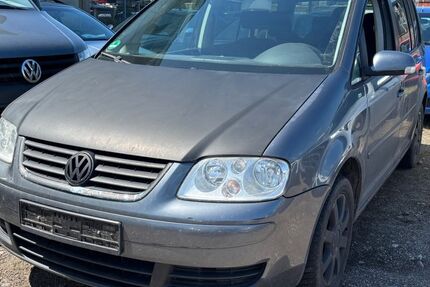 VW Touran 339.200 km 980 &euro; Rendsburg 24768