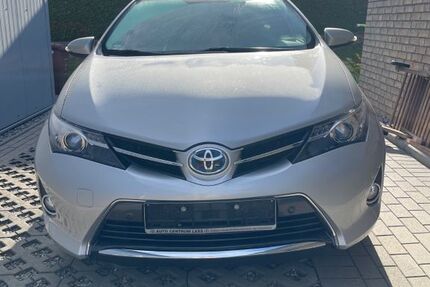 Toyota Auris Touring Sports 137.833 km 10.900 &euro; Gettorf 24214