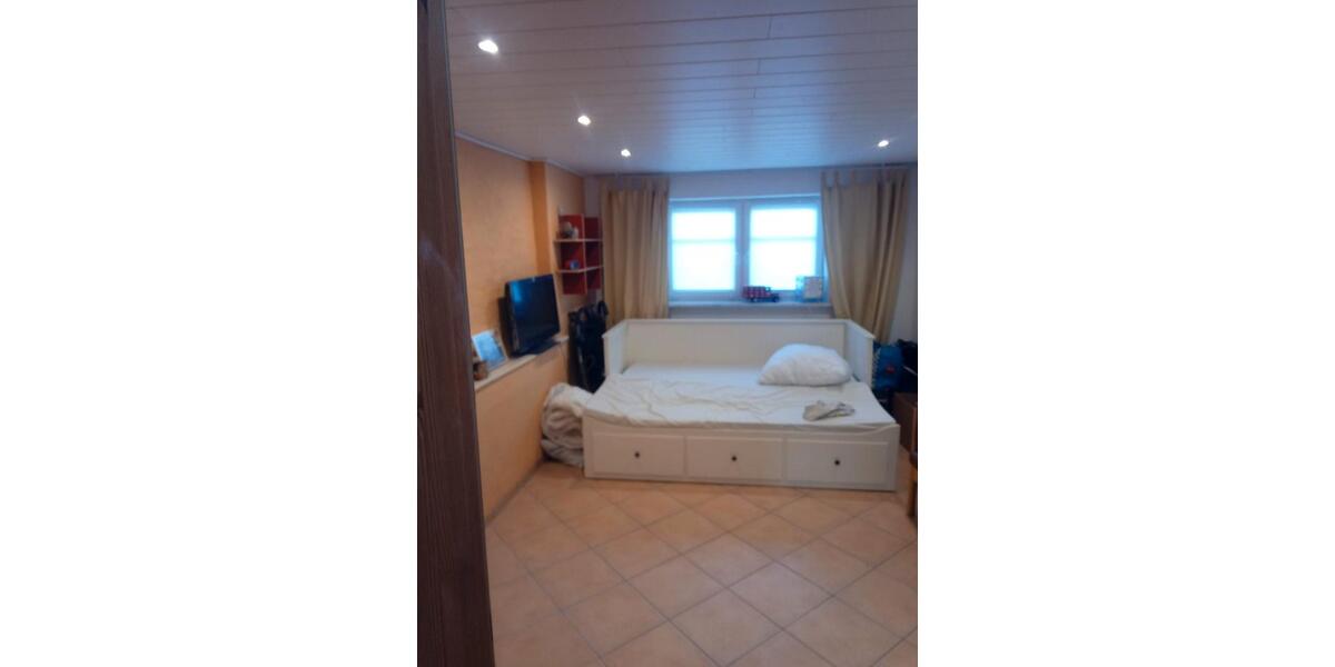 Einfamilienhaus Großsolt - 9 Zimmer, 215 m&sup2;, 375.000&euro; | Angebot:26047444