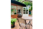 Traumhaftes Reetdach-Ein-Zweifamilienhaus mit parkähnlichem Garten in Angeln - Zweifamilienhaus Scheggerott | Angebot:26565370