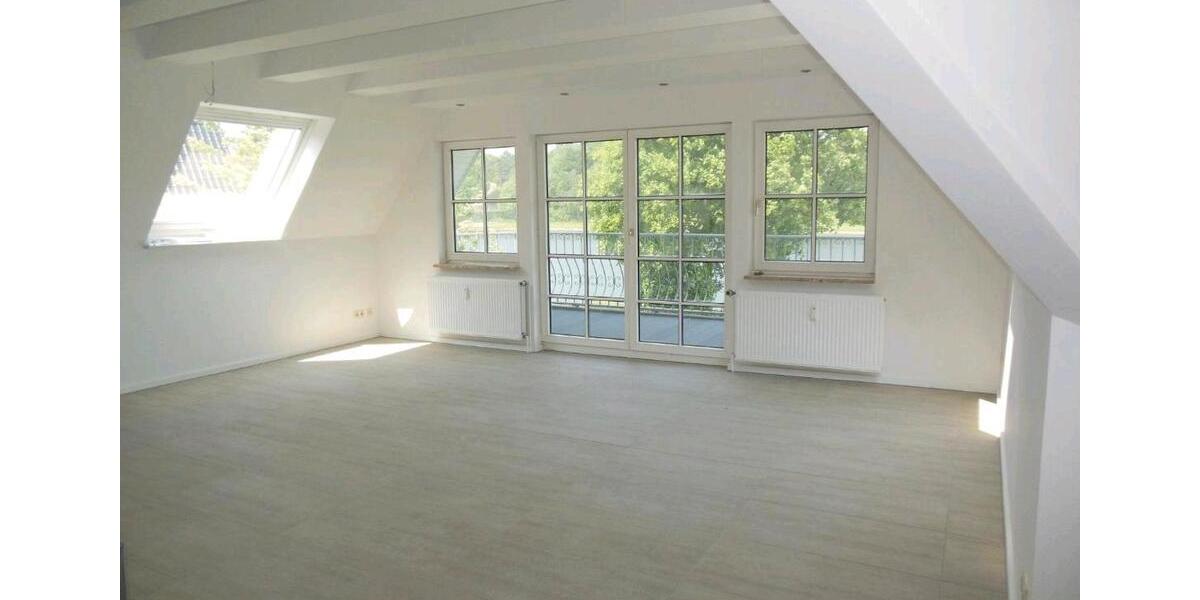 Maisonettenwohnung Westerrönfeld - 4 Zimmer, 135 m&sup2;, 1.350&euro; | Angebot:25974196