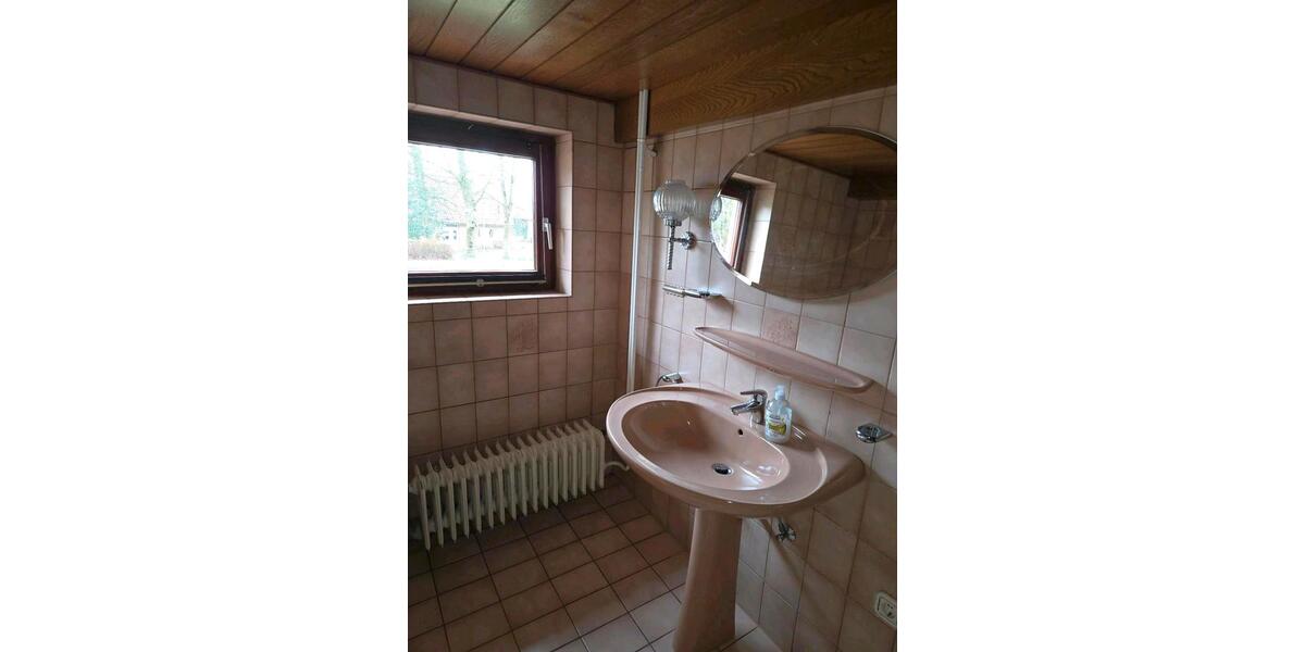 Einfamilienhaus Schwabstedt - 5 Zimmer, 140 m&sup2;, 220.000&euro; | Angebot:25961155