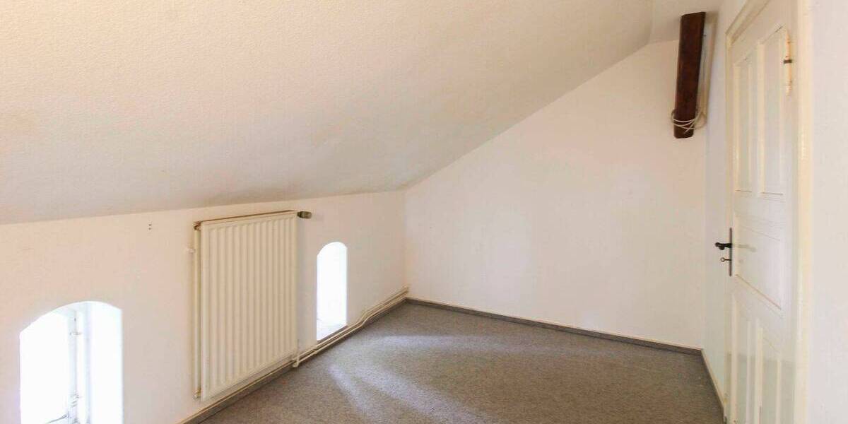 Einfamilienhaus Schwabstedt - 6 Zimmer, 240.000&euro; | Angebot:26141935