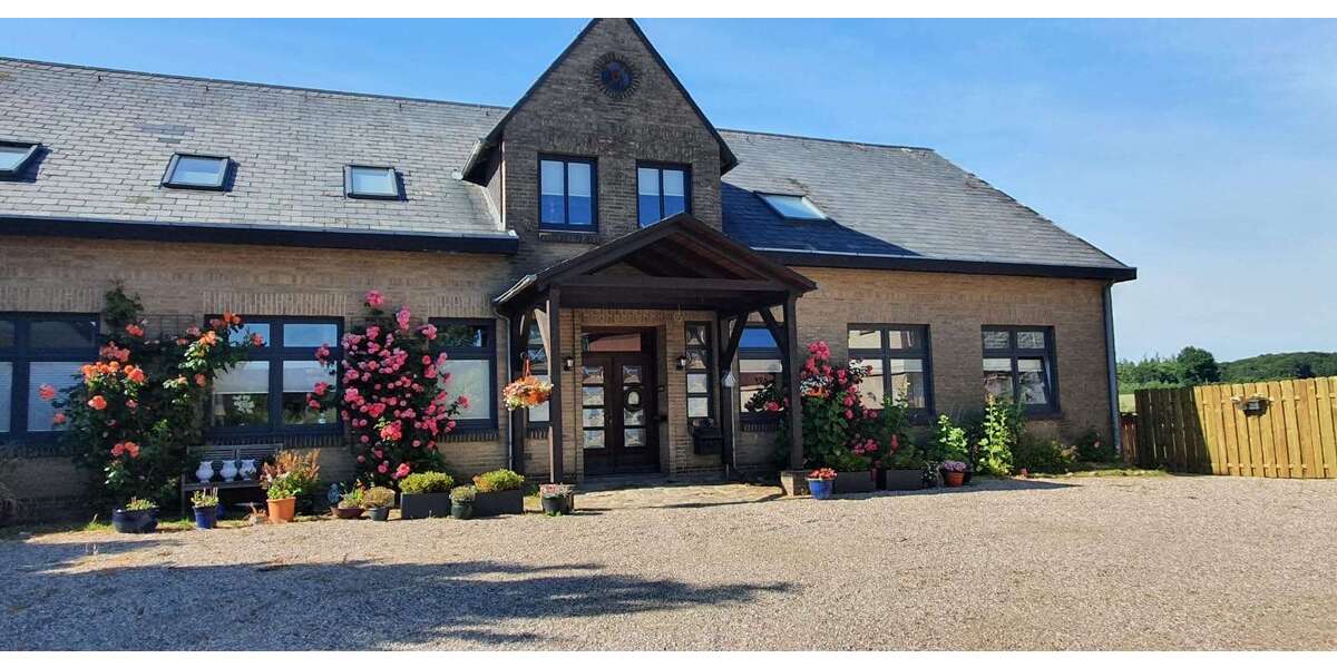 Einfamilienhaus Nübel Brekling - 10 Zimmer, 400 m&sup2;, 1.269.000&euro; | Angebot:14618012