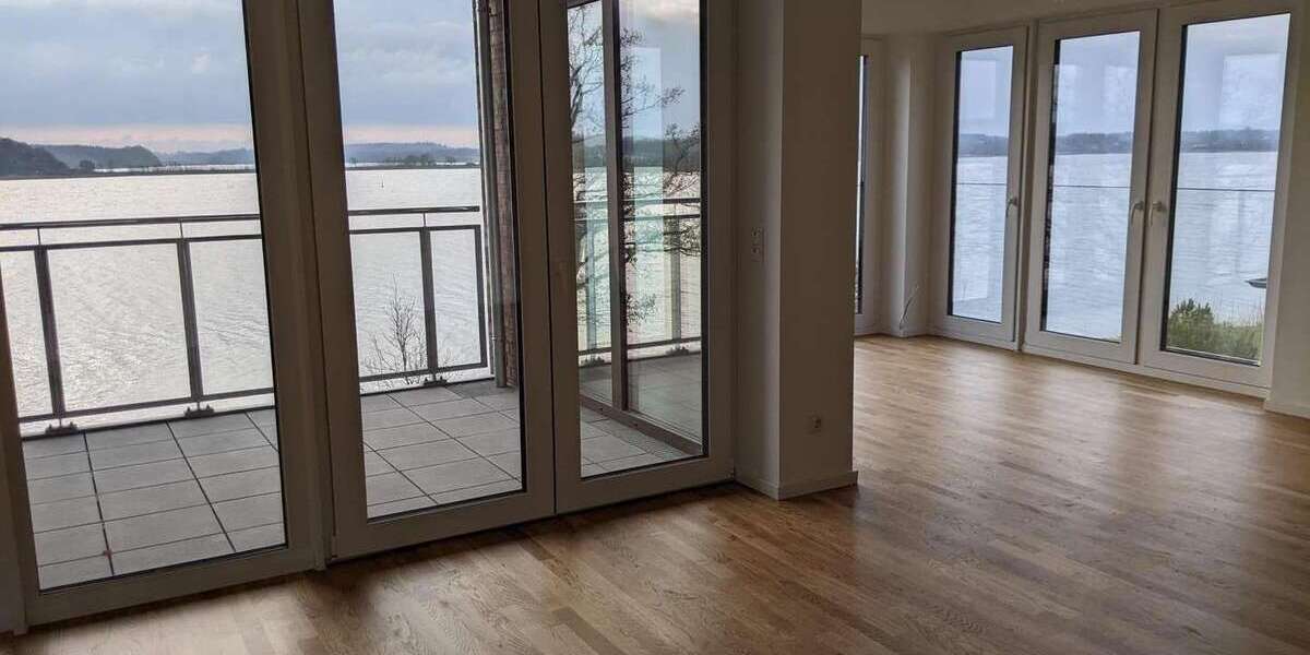 Etagenwohnung Schleswig - 3 Zimmer, 113 m&sup2;, 1.250&euro; | Angebot:25625478