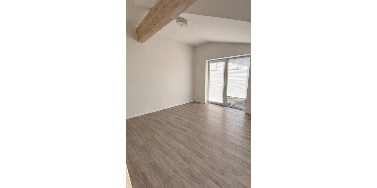 Dachgeschoßwohnung Schleswig - 2 Zimmer, 60 m&sup2;, 930&euro; | Angebot:25825437