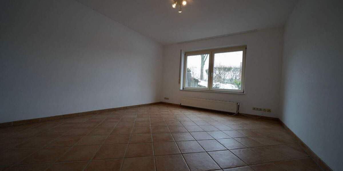 Mehrfamilienhaus, Wohnhaus Großwaabs Großwaabs - 8 Zimmer, 235 m&sup2;, 469.000&euro; | Angebot:25700558