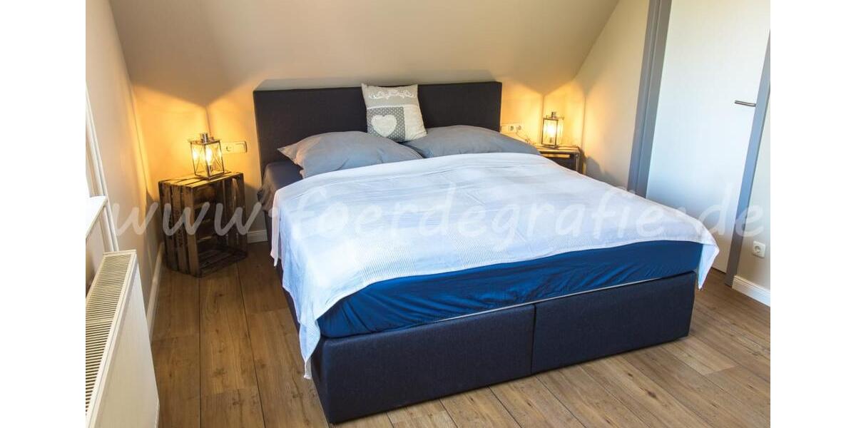 Dachgeschoßwohnung Osterby - 2 Zimmer, 75 m&sup2;, 900&euro; | Angebot:25988123