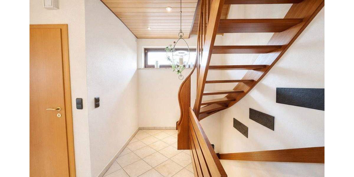 Einfamilienhaus Westerrönfeld - 5 Zimmer, 139 m&sup2;, 385.000&euro; | Angebot:25780002