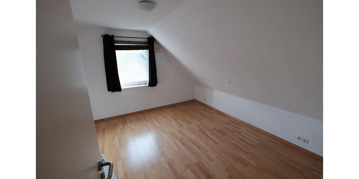 Einfamilienhaus Osterrönfeld - 5 Zimmer, 127 m&sup2;, 1.450&euro; | Angebot:26600863