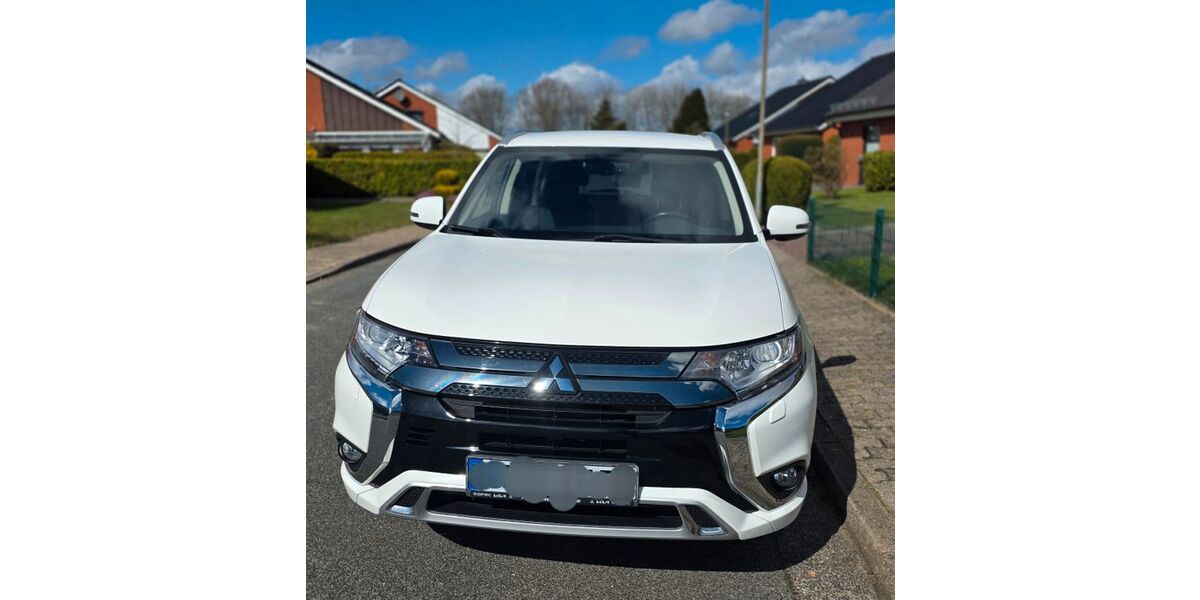 Mitsubishi Plug-in Hybrid Outlander 43.263 km 22.000 &euro; Büdelsdorf 24782