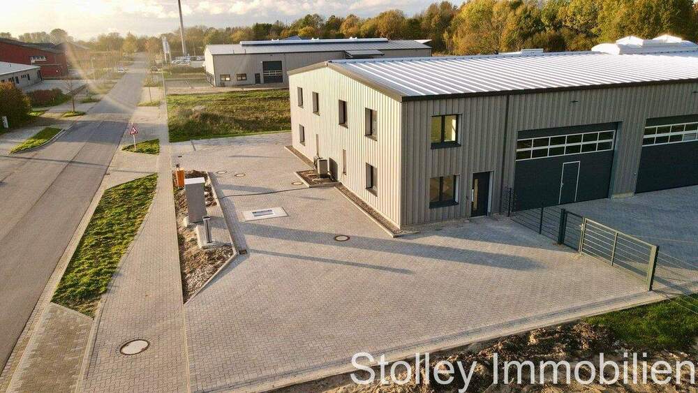 Gewerbeobjekt Bredenbek Rolfshörn - 2 Zimmer, 65 m&sup2;, 820&euro; | Angebot:25770114