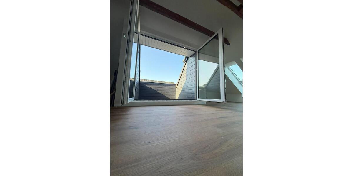 Dachgeschoßwohnung Fahrdorf - 3 Zimmer, 92 m&sup2;, 1.600&euro; | Angebot:25931741