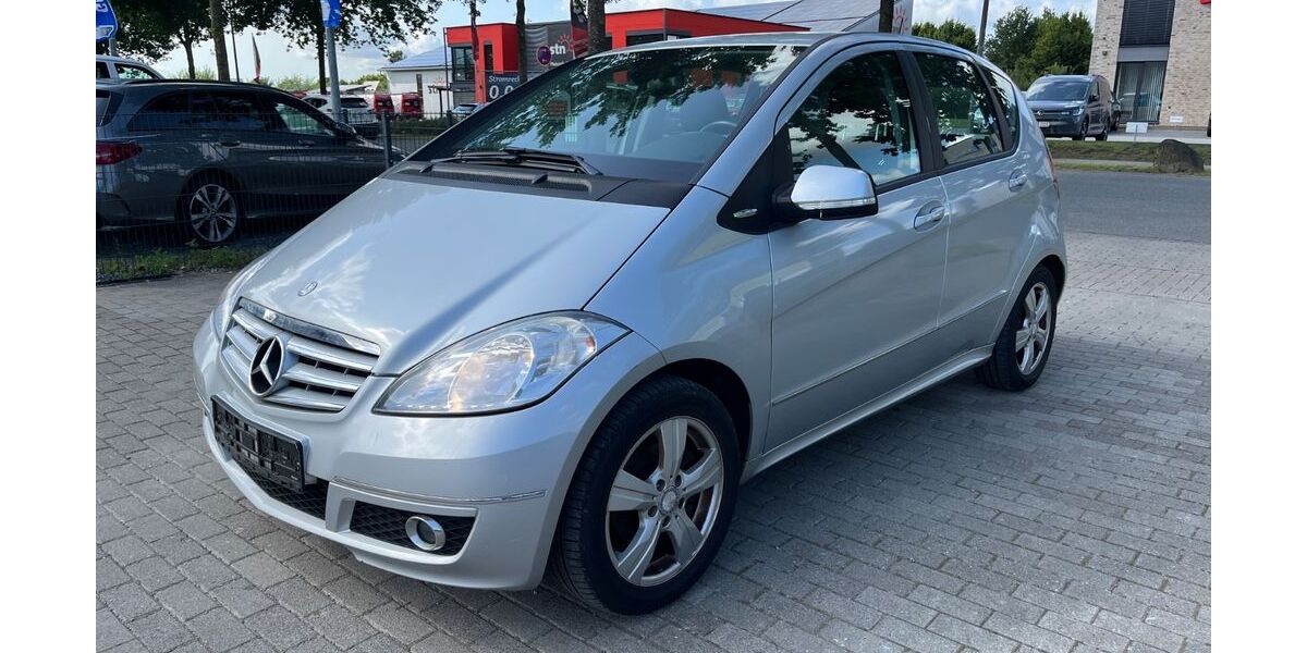 Mercedes-Benz A 180 242.000 km 2.490 &euro; Schleswig 24837