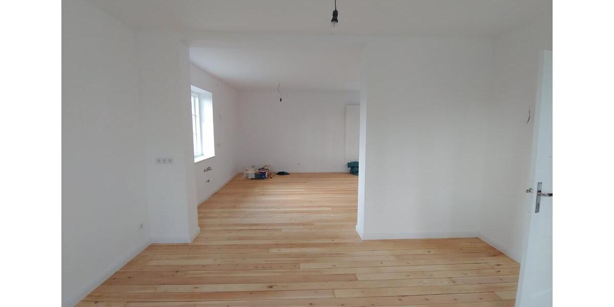 Einfamilienhaus Barkelsby - 7 Zimmer, 215 m&sup2;, 2.150&euro; | Angebot:25976841