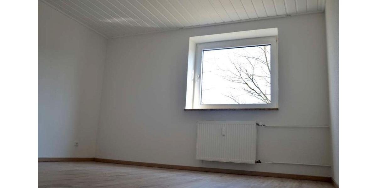 Etagenwohnung Borgstedt - 3 Zimmer, 88 m&sup2;, 1.100&euro; | Angebot:24933729