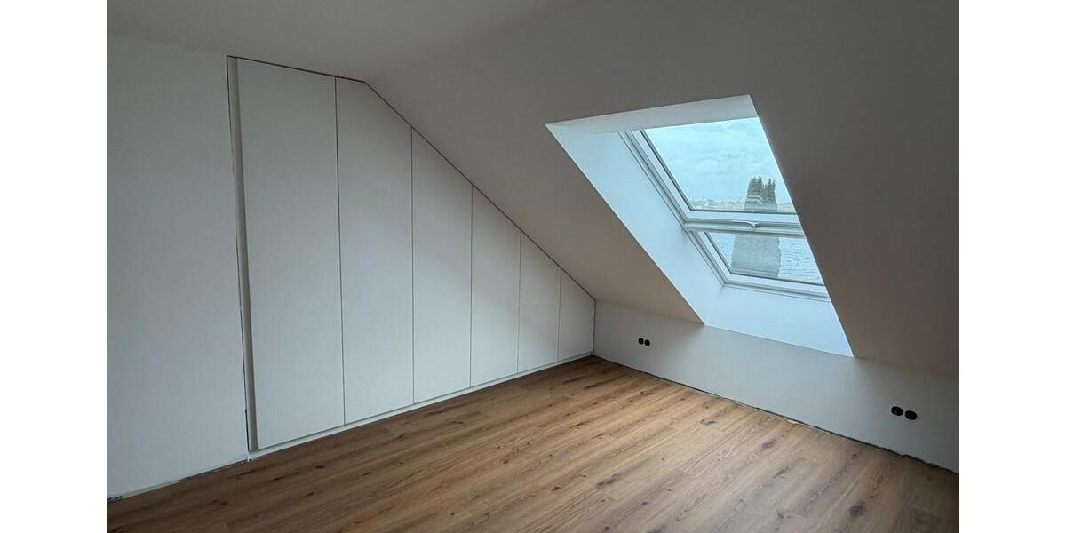 Dachgeschoßwohnung Fahrdorf - 3 Zimmer, 92 m&sup2;, 1.600&euro; | Angebot:25931741