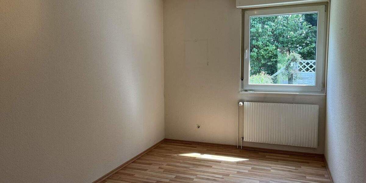 Mehrfamilienhaus, Wohnhaus Tetenhusen - 7 Zimmer, 174 m&sup2;, 219.000&euro; | Angebot:25706537
