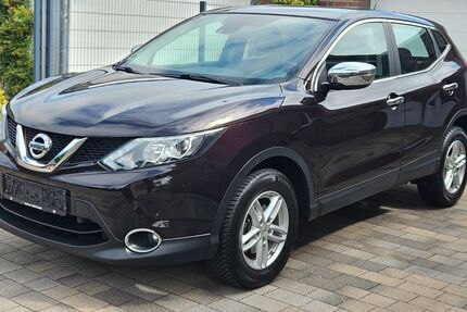 Nissan Qashqai 111.800 km 10.650 &euro; Rendsburg 24768