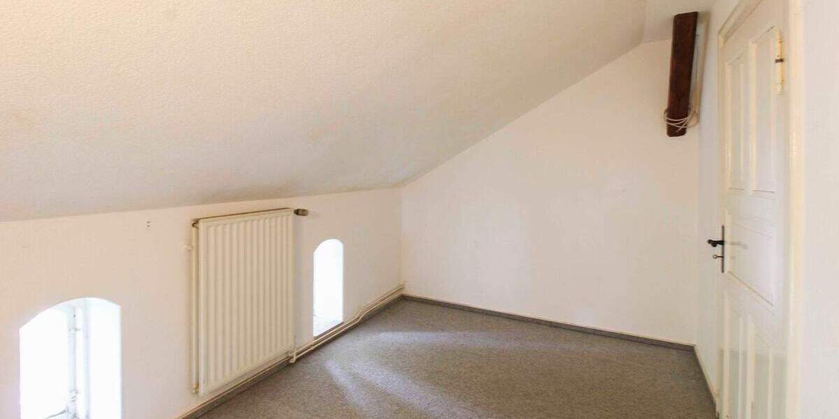 Einfamilienhaus Schwabstedt - 6 Zimmer, 240.000&euro; | Angebot:25864763